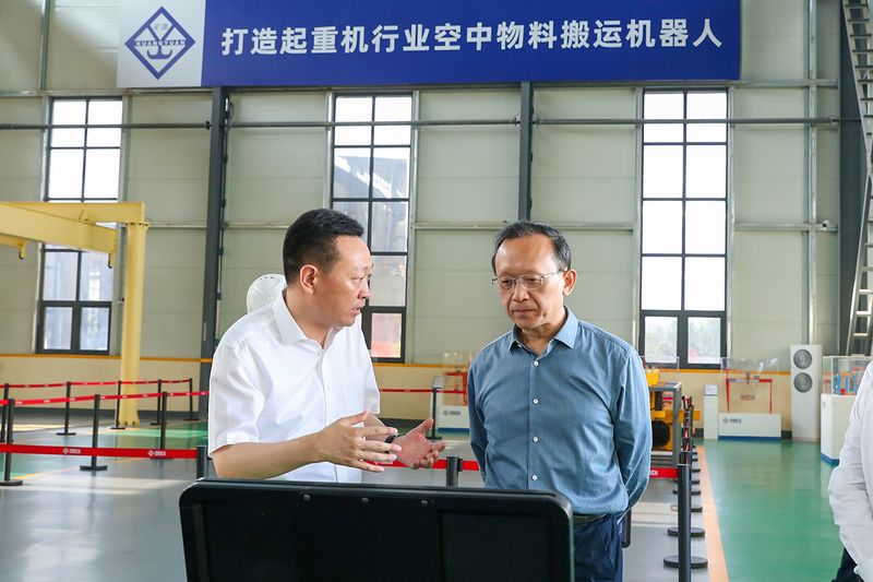 河南省副省长李涛莅临和记娱乐智能产业园调研